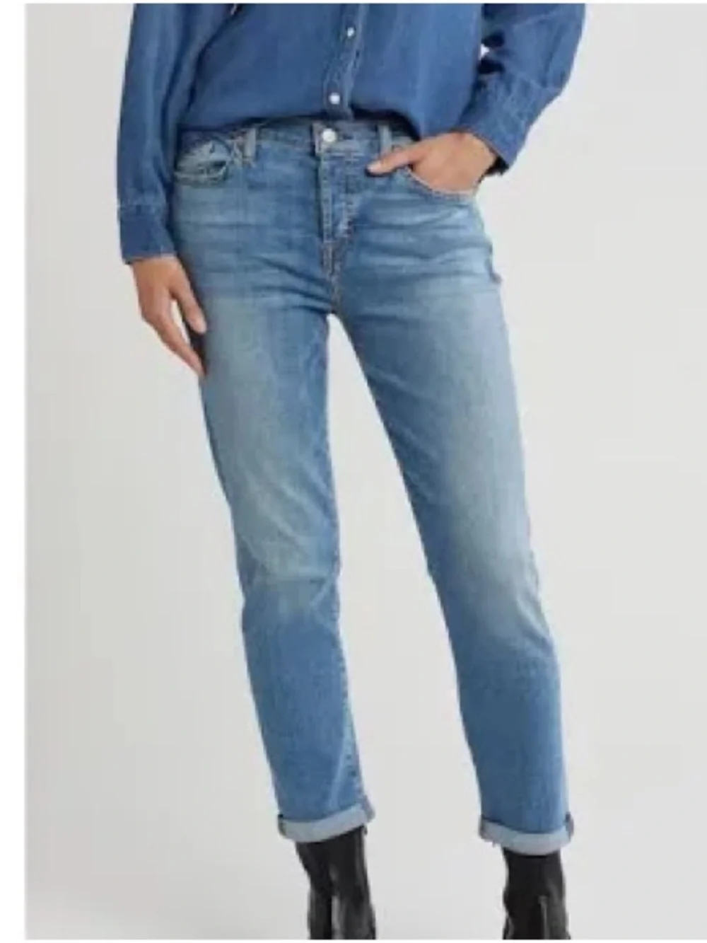 7 For All Mankind Josefina skinny Boyfriend Jeans size 23
